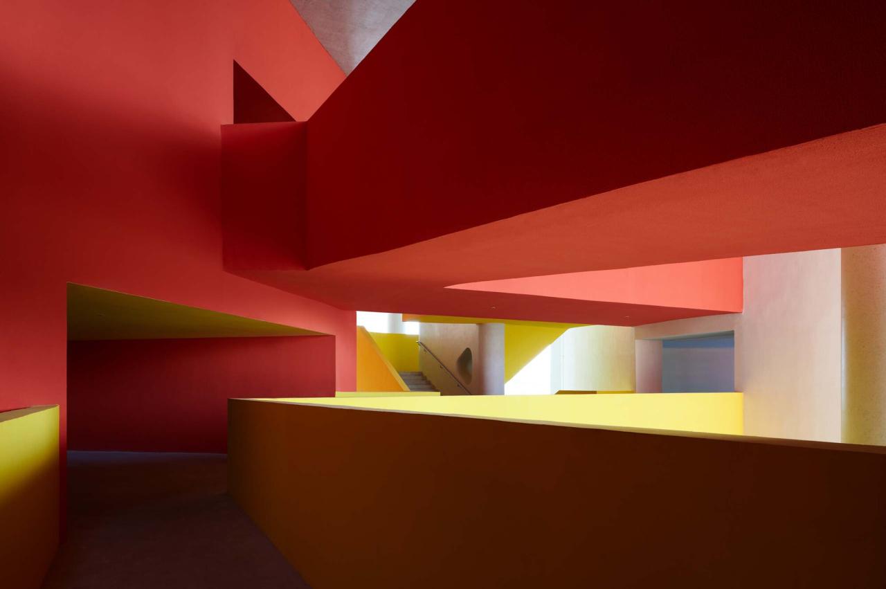 BIM建筑|海口江东寰岛实验学校 / 迹·建筑事务所