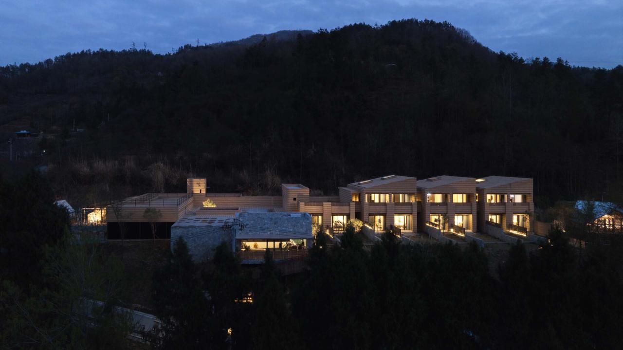 BIM建筑|梅宿之言 / 小隐建筑事务所