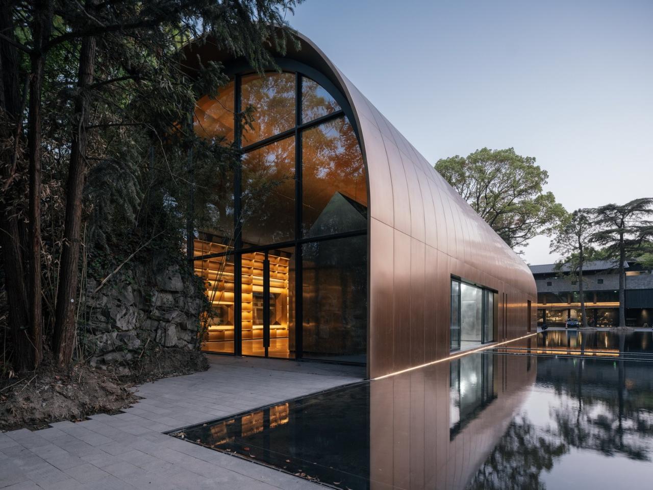 BIM建筑|全金属外壳：铜堡 / Wutopia Lab