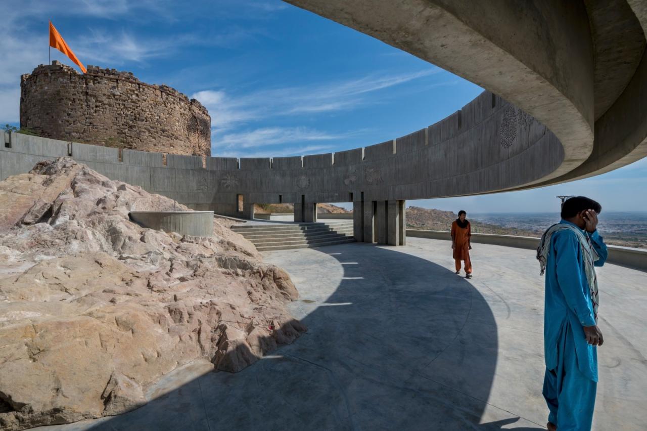 BIM建筑|Smritivan地震纪念碑 / Vastushilpa Sangath