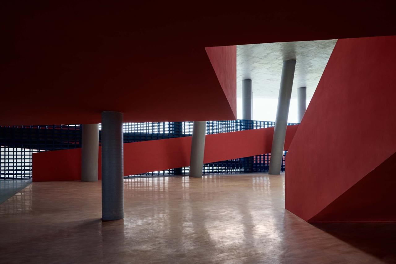 BIM建筑|海口江东寰岛实验学校 / 迹·建筑事务所