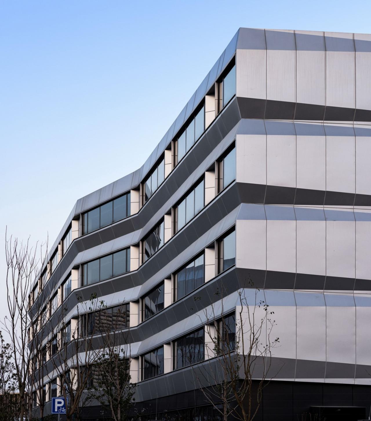 BIM建筑|Education Hub：HIS杭州国际学校 / 朱培栋-line+建筑事务所、gad