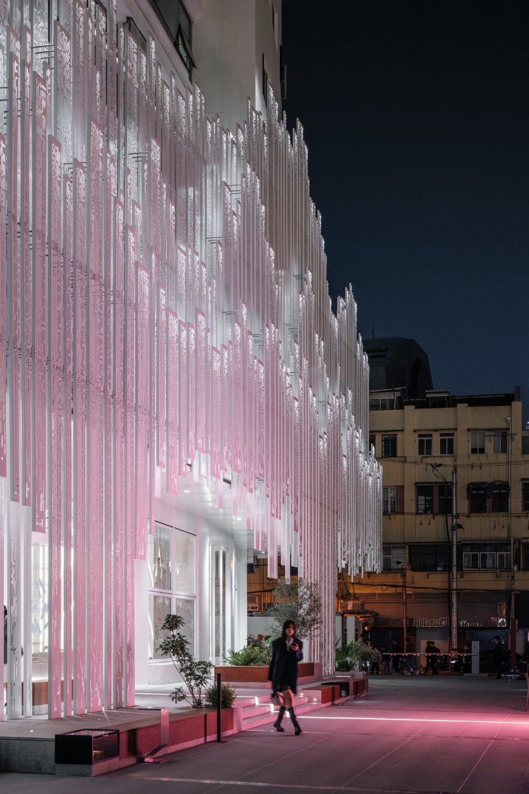 BIM建筑|钢雨：德必上海书城WE改造设计 / Wutopia Lab