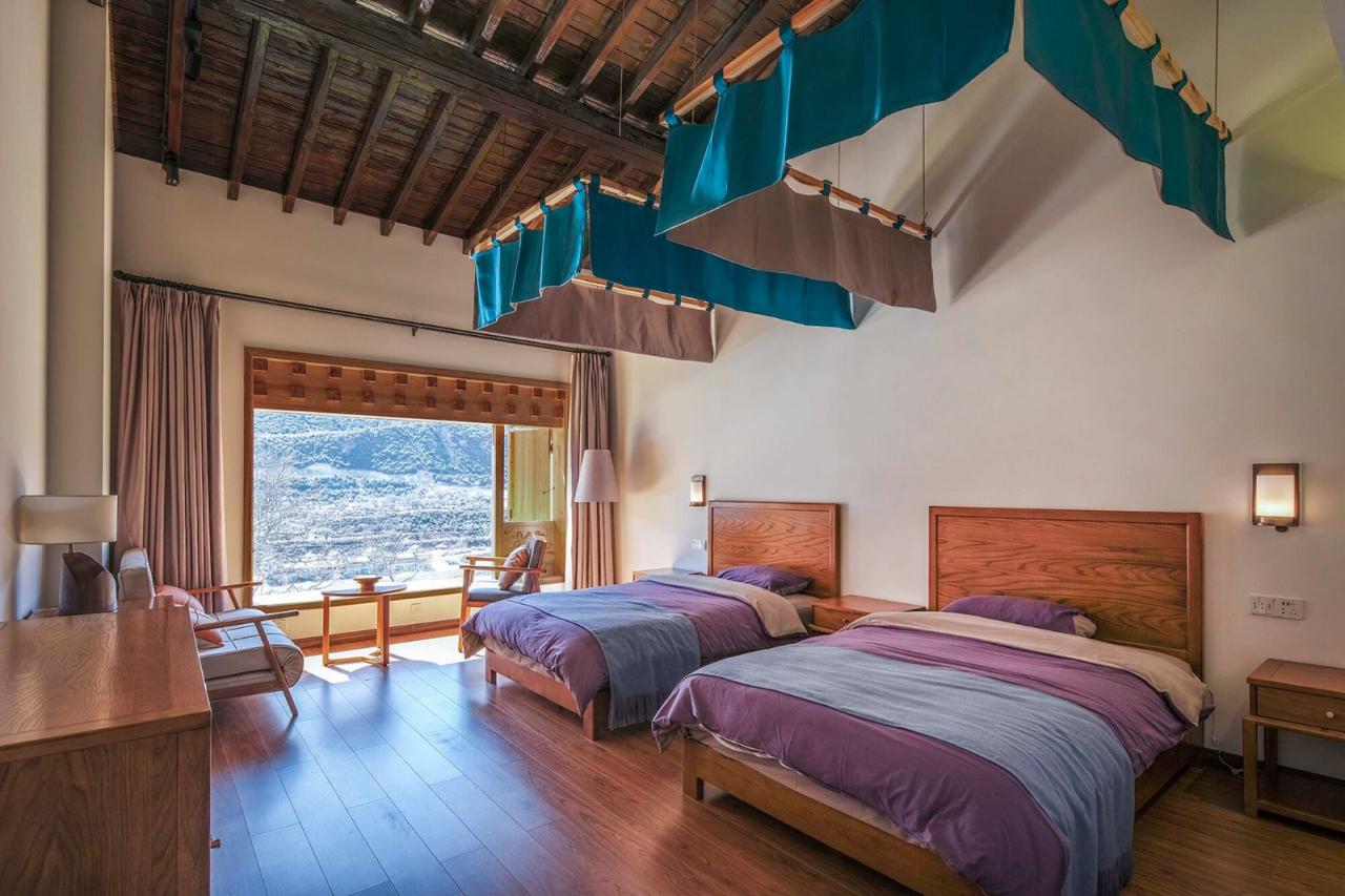 BIM建筑|雪山下的碉房-西藏嘎玛溪卡民宿 / hyperSity Architects