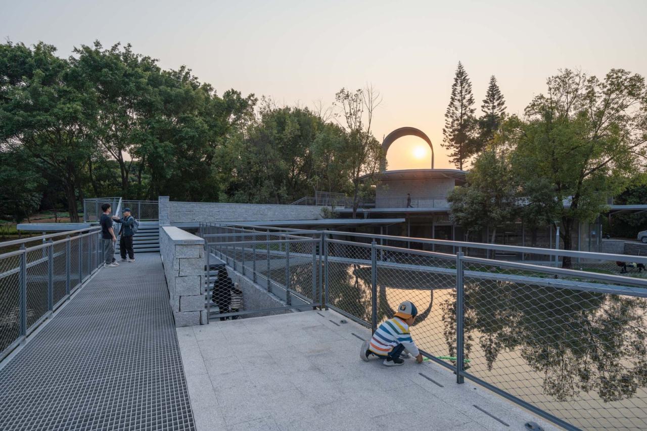 BIM建筑|深圳市南山区环西丽湖绿道（一期）二级驿站及周边景观设计 / 原作设计工作室