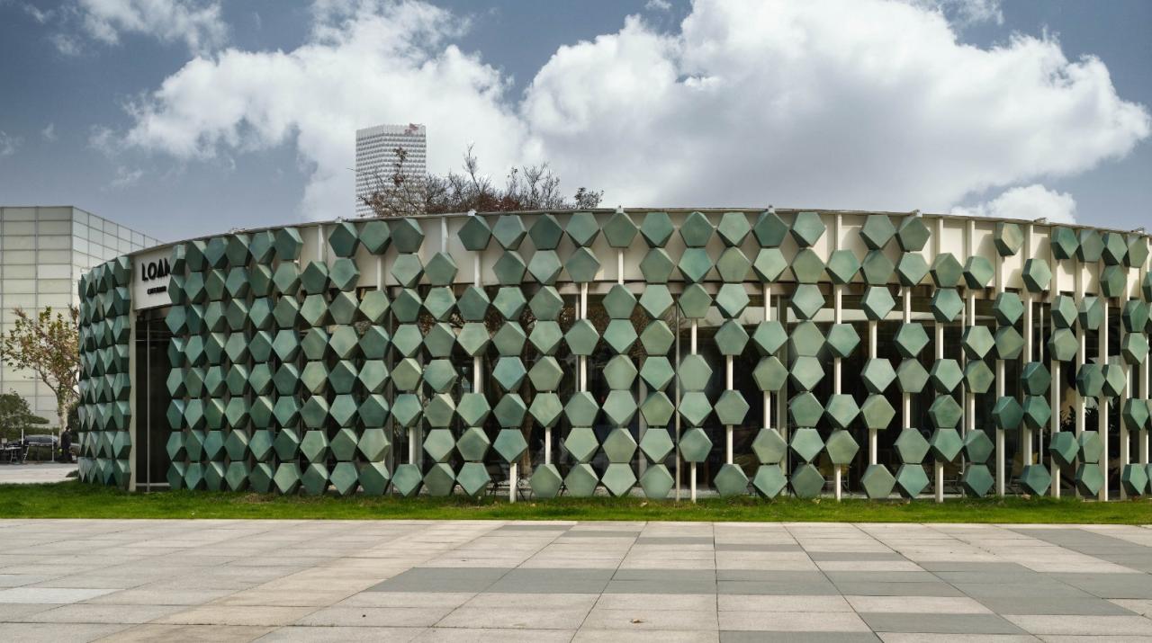 BIM建筑|青枫树下的LOAM瓷屋咖啡 / 八荒设计