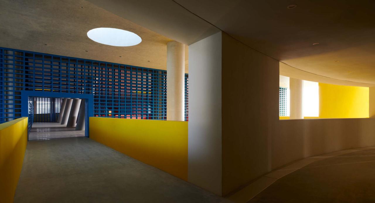 BIM建筑|海口江东寰岛实验学校 / 迹·建筑事务所