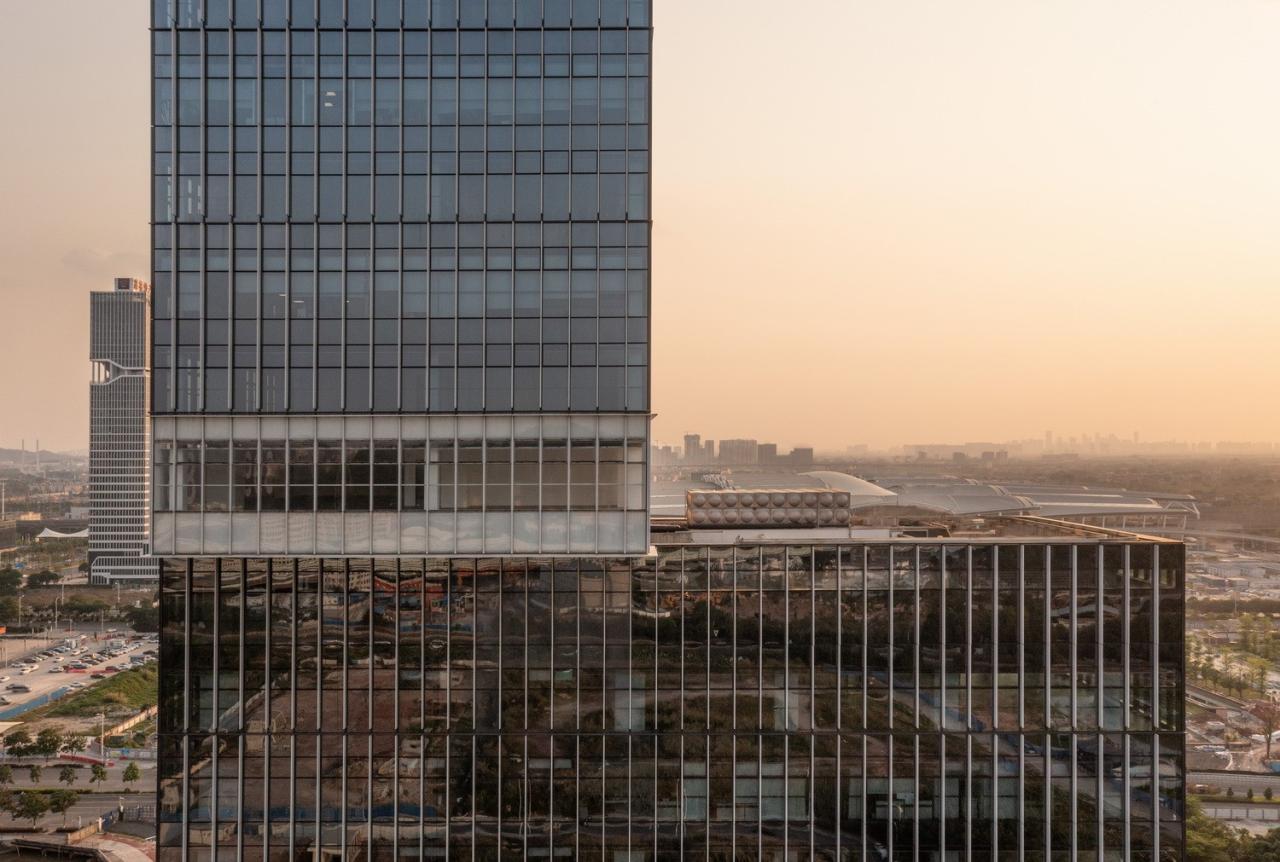 BIM建筑|广州南站发现广场：让建筑成为城市景观 / XAA建筑事务所