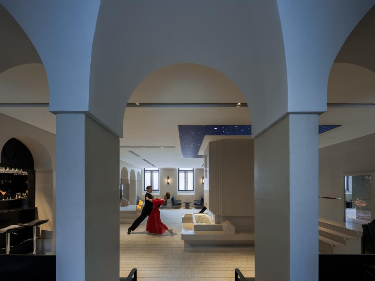 BIM建筑|Piazza in a room：Mapoly Coffee满坡栗咖啡(历史博物馆店) / Wutopia Lab