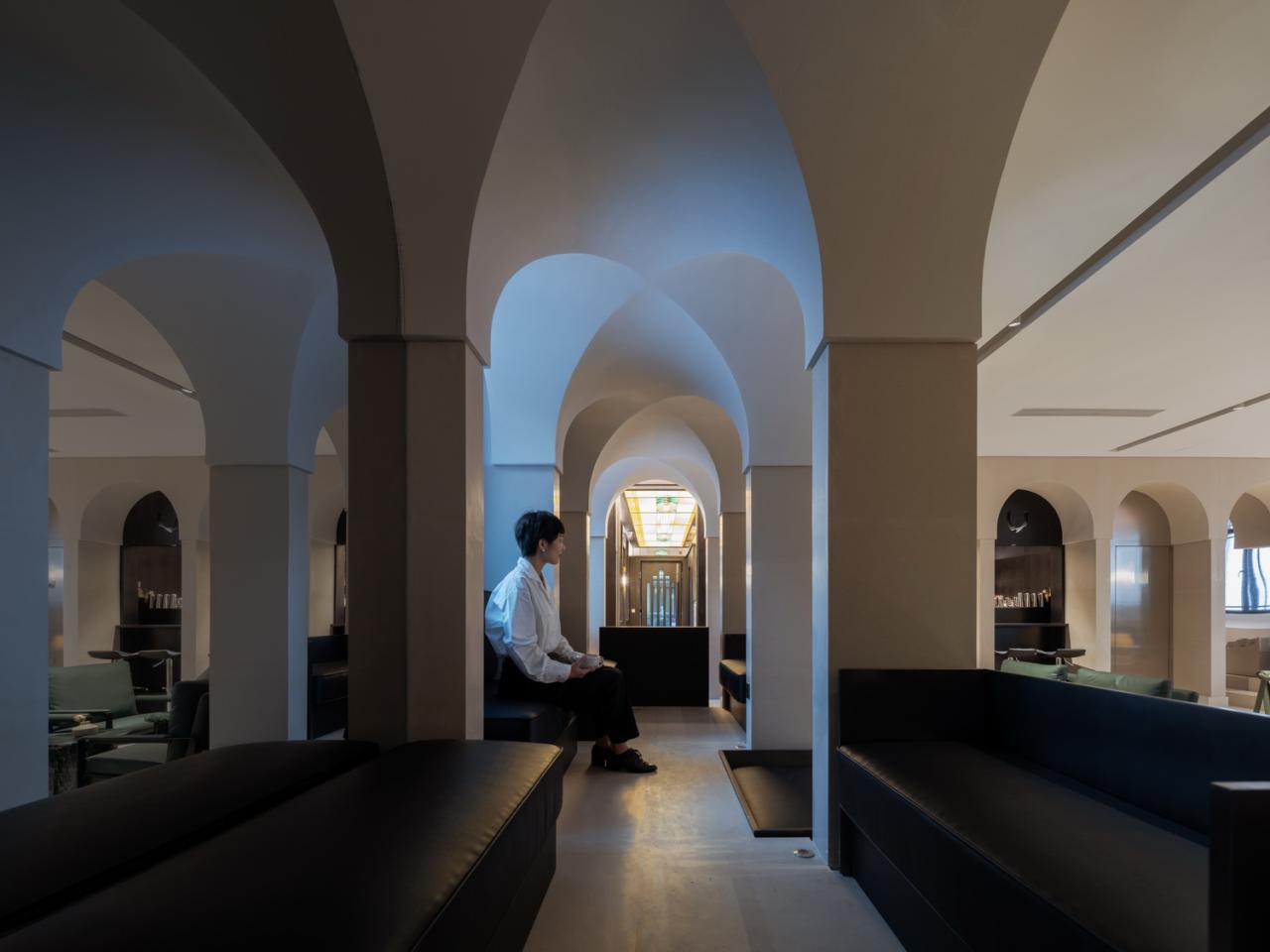 BIM建筑|Piazza in a room：Mapoly Coffee满坡栗咖啡(历史博物馆店) / Wutopia Lab