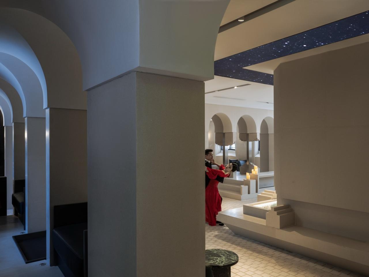 BIM建筑|Piazza in a room：Mapoly Coffee满坡栗咖啡(历史博物馆店) / Wutopia Lab