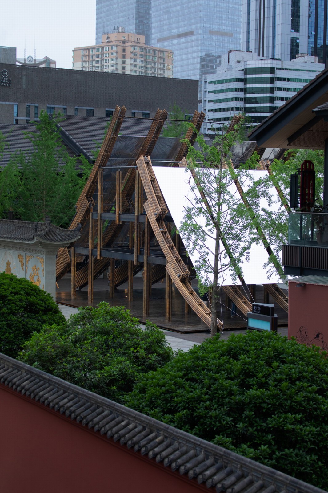 BIM建筑|撇捺之间，穿斗陌阡 / 裸筑更新建筑设计事务所