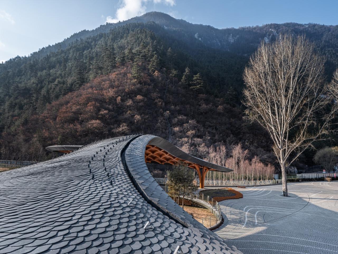 BIM建筑|九寨沟景区沟口立体式游客服务中心 / 清华大学建筑设计研究院