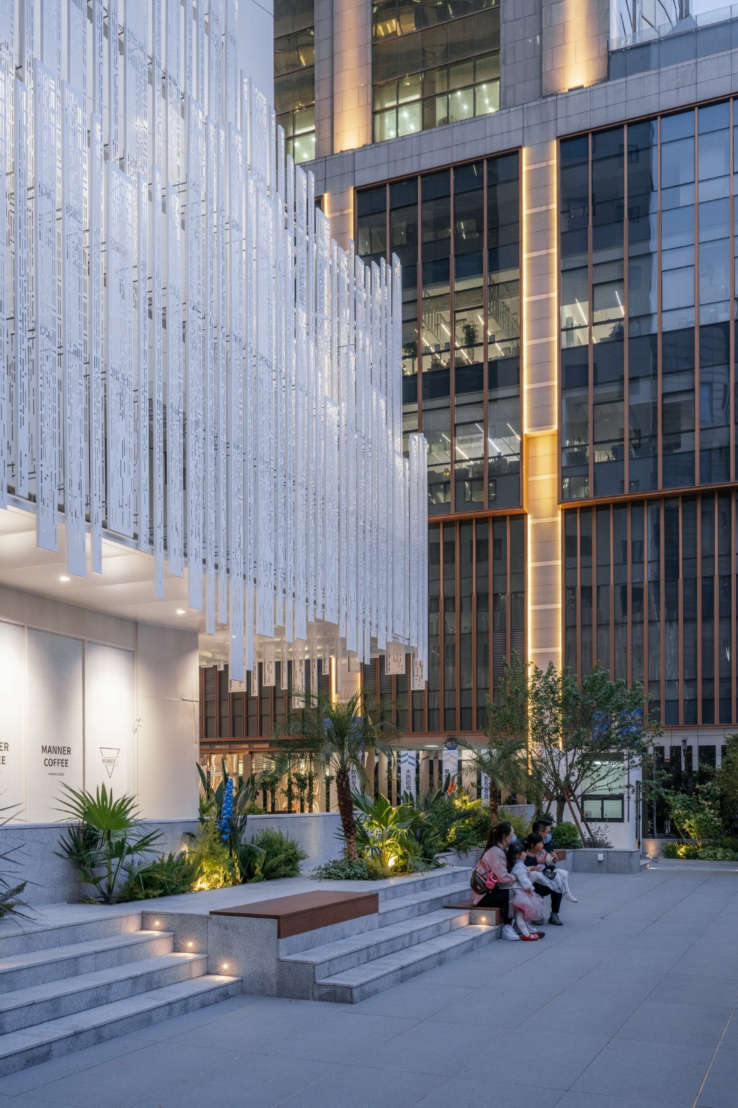 BIM建筑|钢雨：德必上海书城WE改造设计 / Wutopia Lab