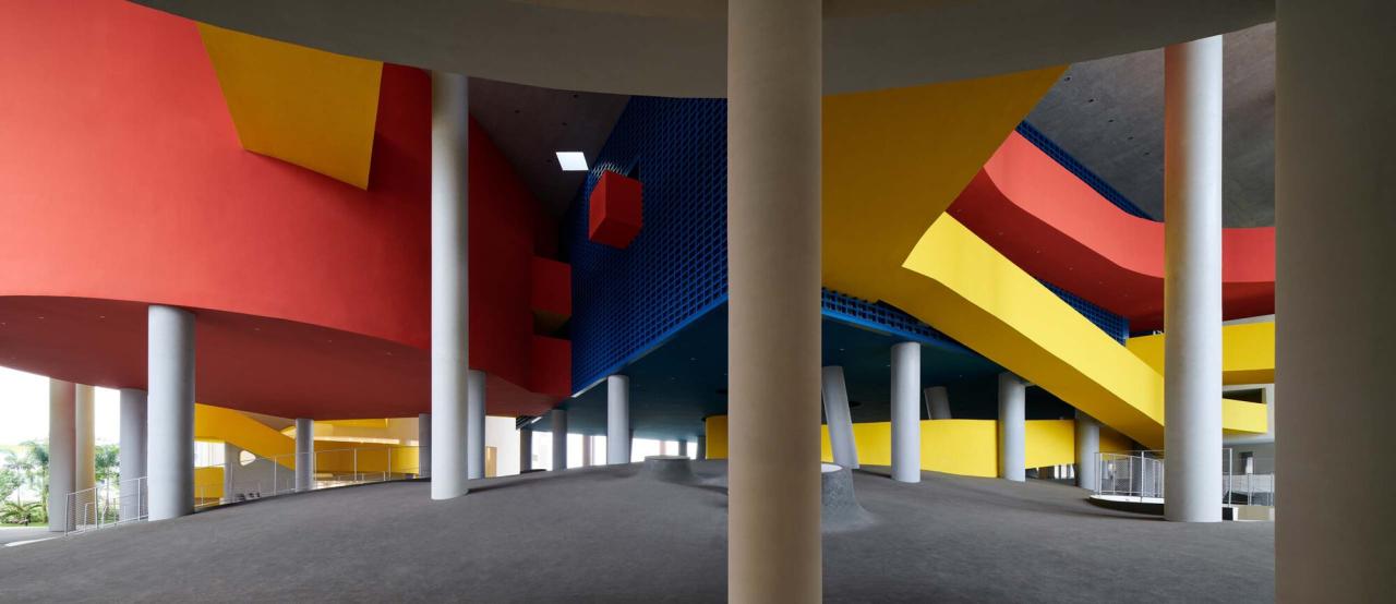 BIM建筑|海口江东寰岛实验学校 / 迹·建筑事务所