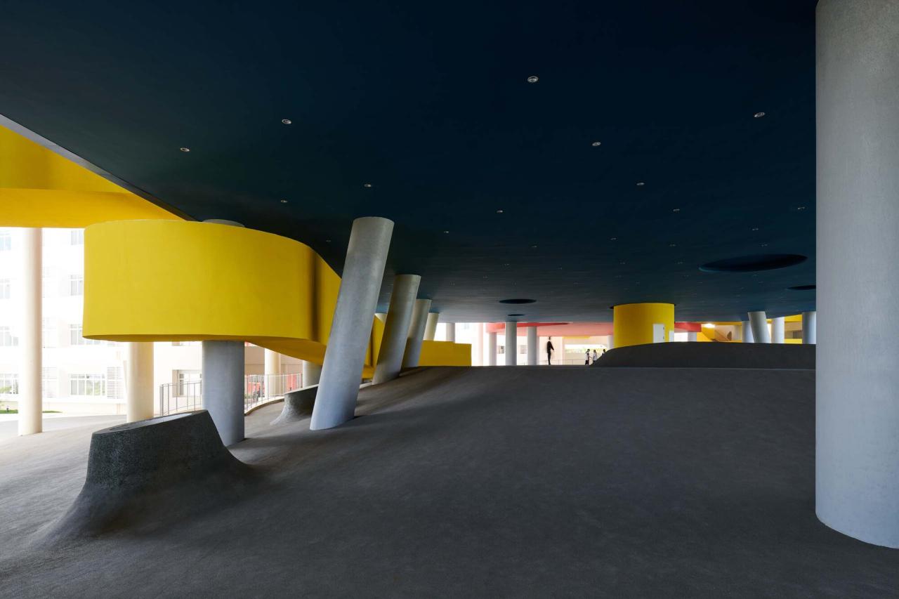 BIM建筑|海口江东寰岛实验学校 / 迹·建筑事务所