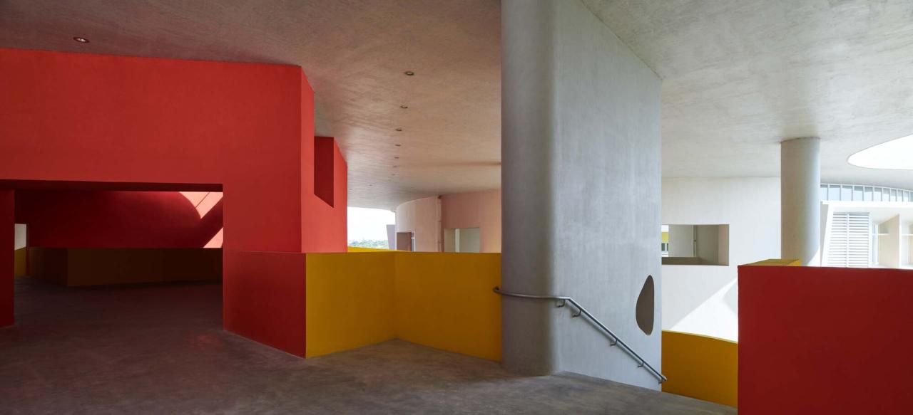 BIM建筑|海口江东寰岛实验学校 / 迹·建筑事务所