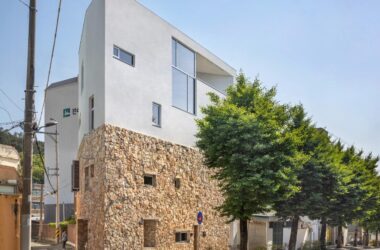 BIM建筑|自然美感，芝山石屋 / PLAN建筑事务所-BIM建筑网