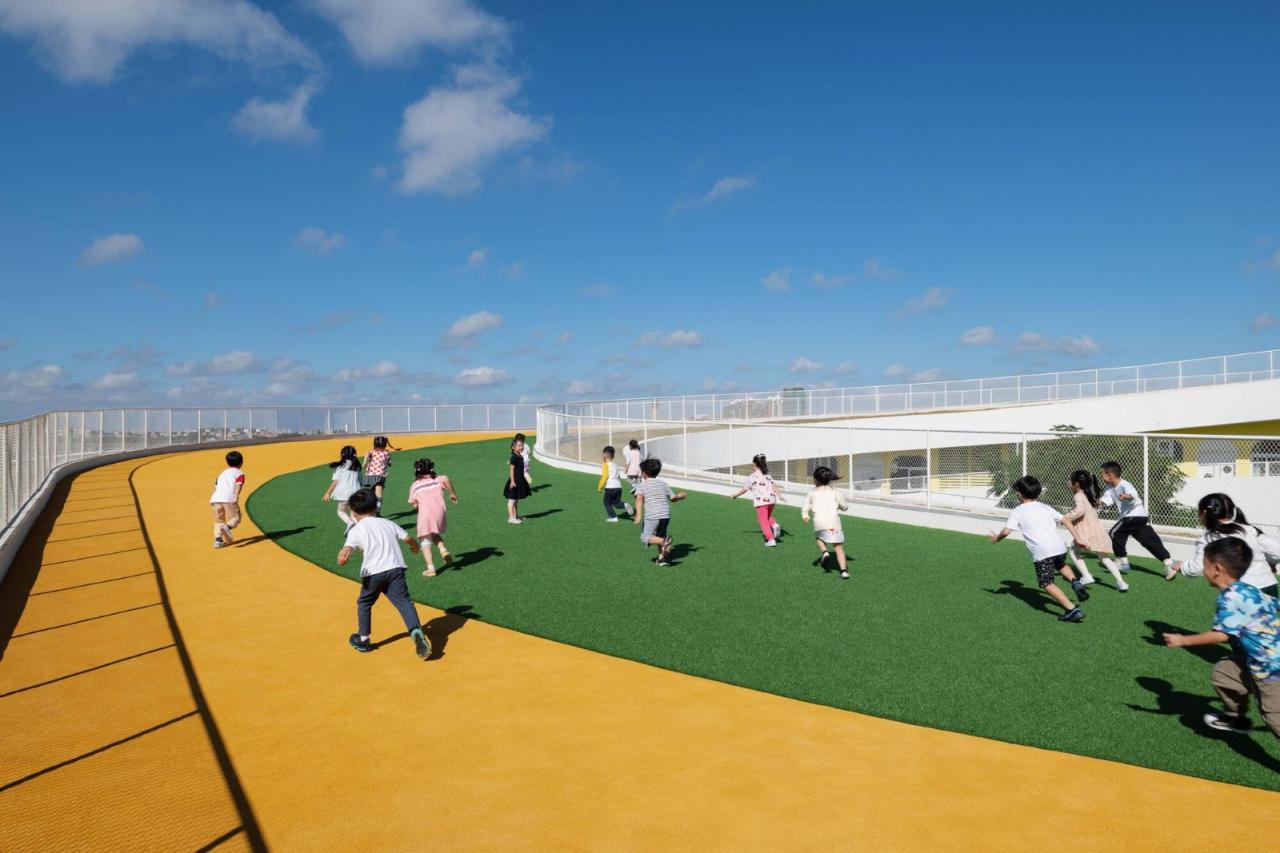 BIM建筑|海口江东寰岛实验学校 / 迹·建筑事务所