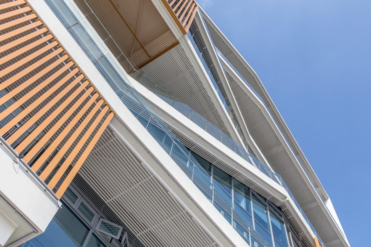 BIM建筑|立于水乡新区的精神堡垒：东莞水乡科创二期 / 森磊国际