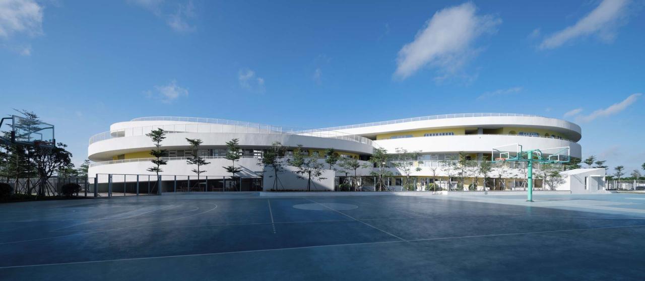 BIM建筑|海口江东寰岛实验学校 / 迹·建筑事务所