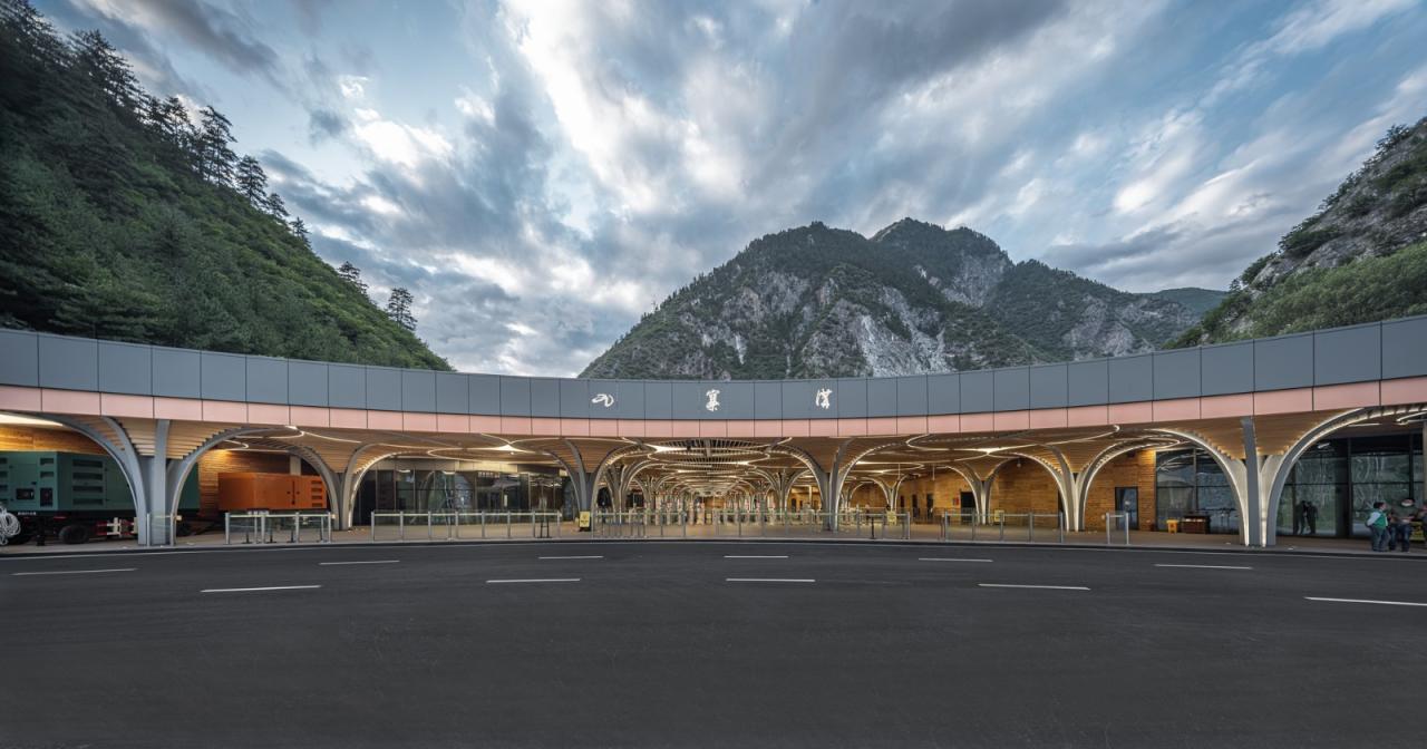 BIM建筑|九寨沟景区沟口立体式游客服务中心 / 清华大学建筑设计研究院