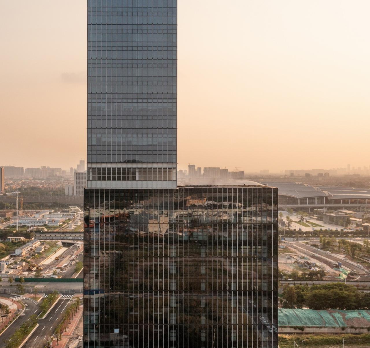 BIM建筑|广州南站发现广场：让建筑成为城市景观 / XAA建筑事务所