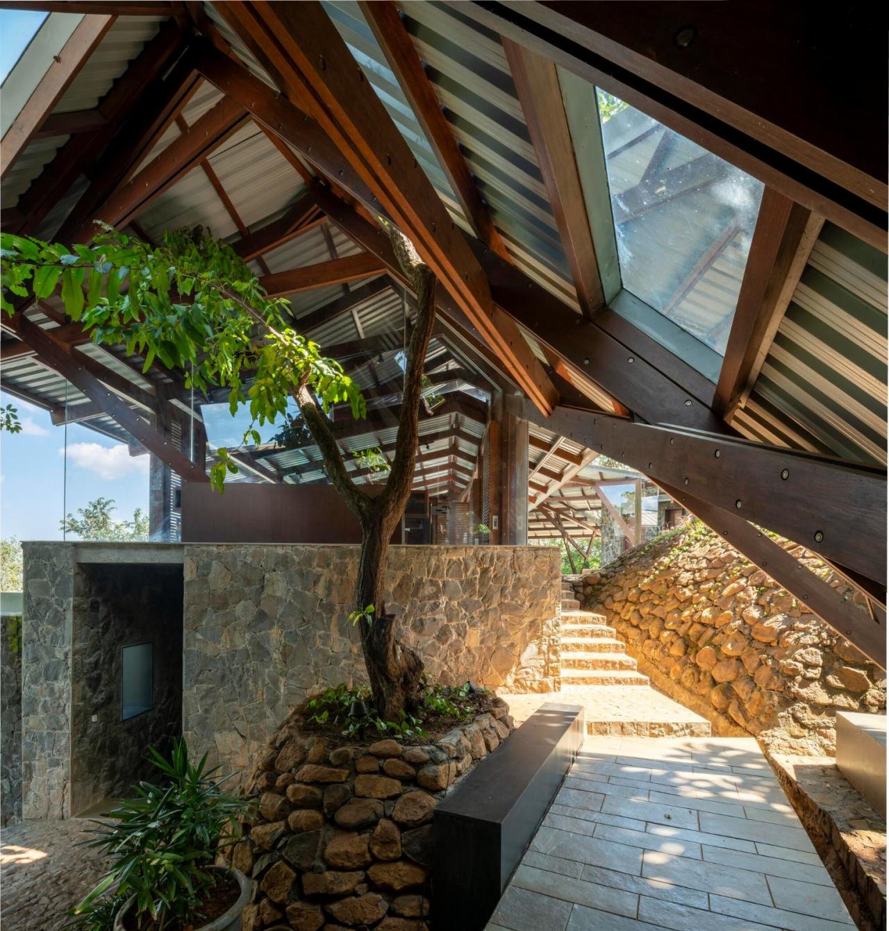 BIM建筑|侧廊之屋 / Malik Architecture