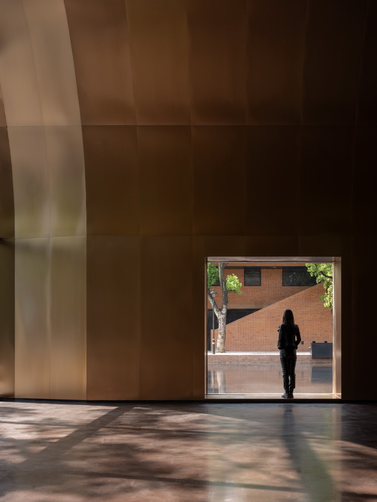 BIM建筑|全金属外壳：铜堡 / Wutopia Lab