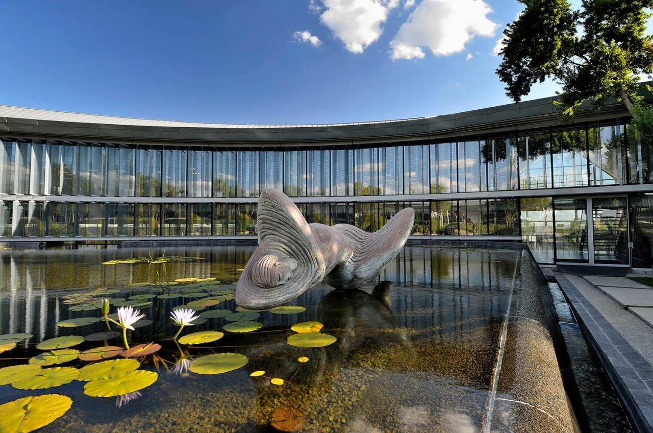 BIM建筑|宝马南非总部 / Boogertman + Partners Architects