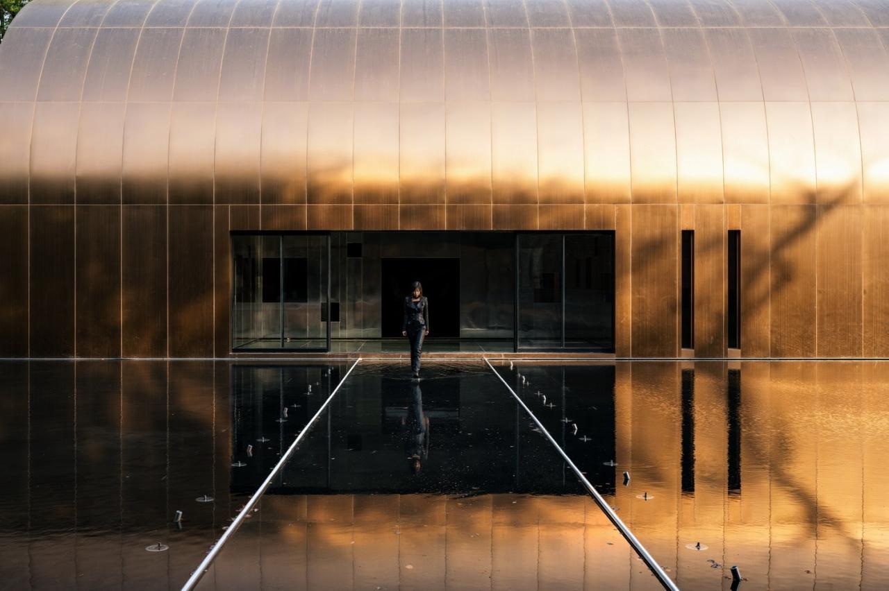 BIM建筑|全金属外壳：铜堡 / Wutopia Lab