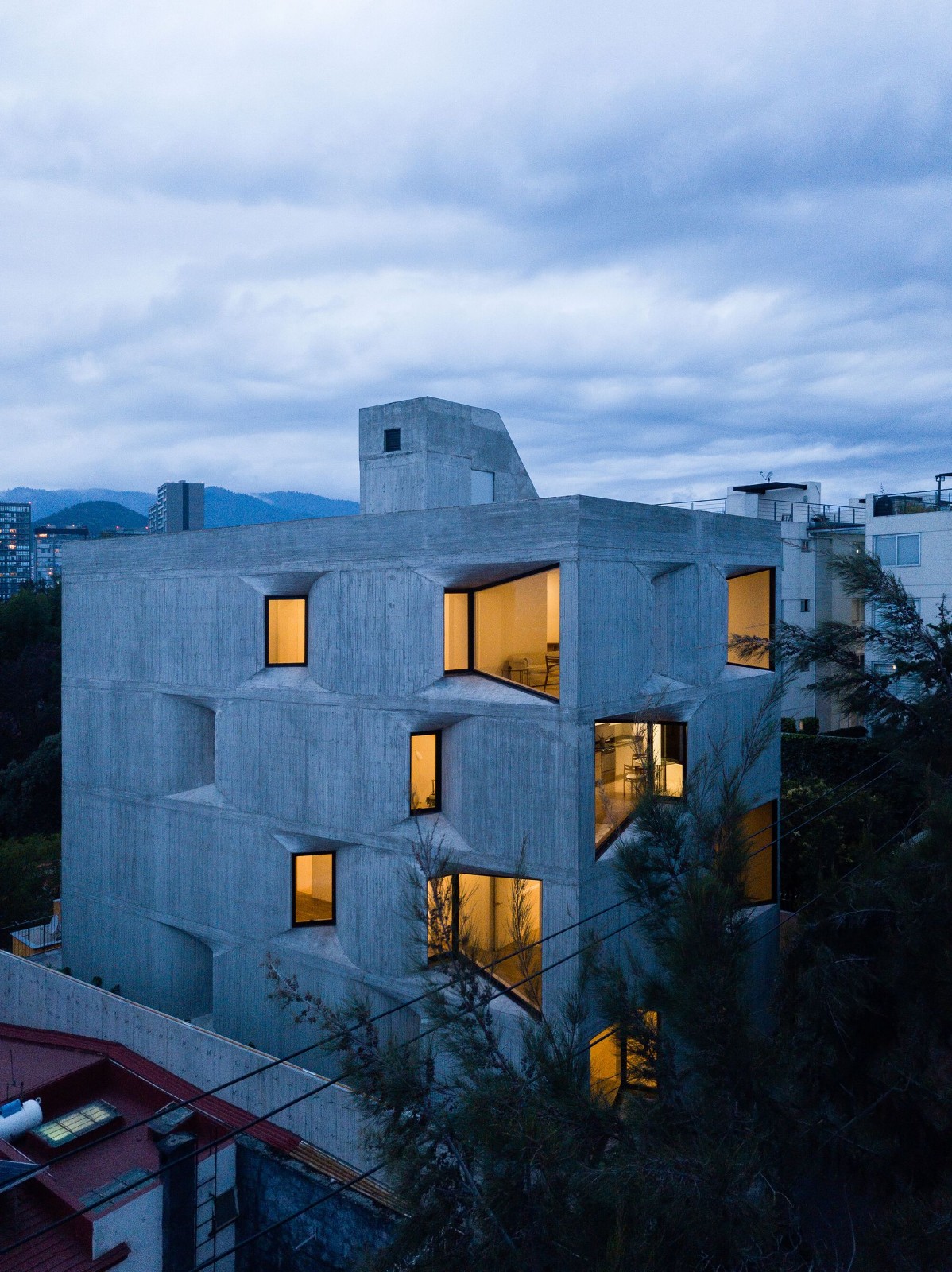 BIM建筑|DL1310 大楼 / Young & Ayata + Michan Architecture