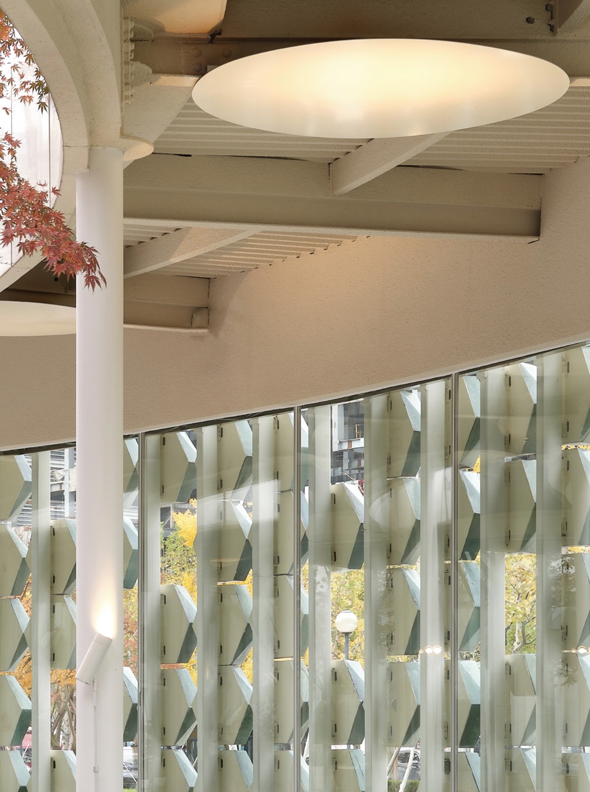 BIM建筑|青枫树下的LOAM瓷屋咖啡 / 八荒设计