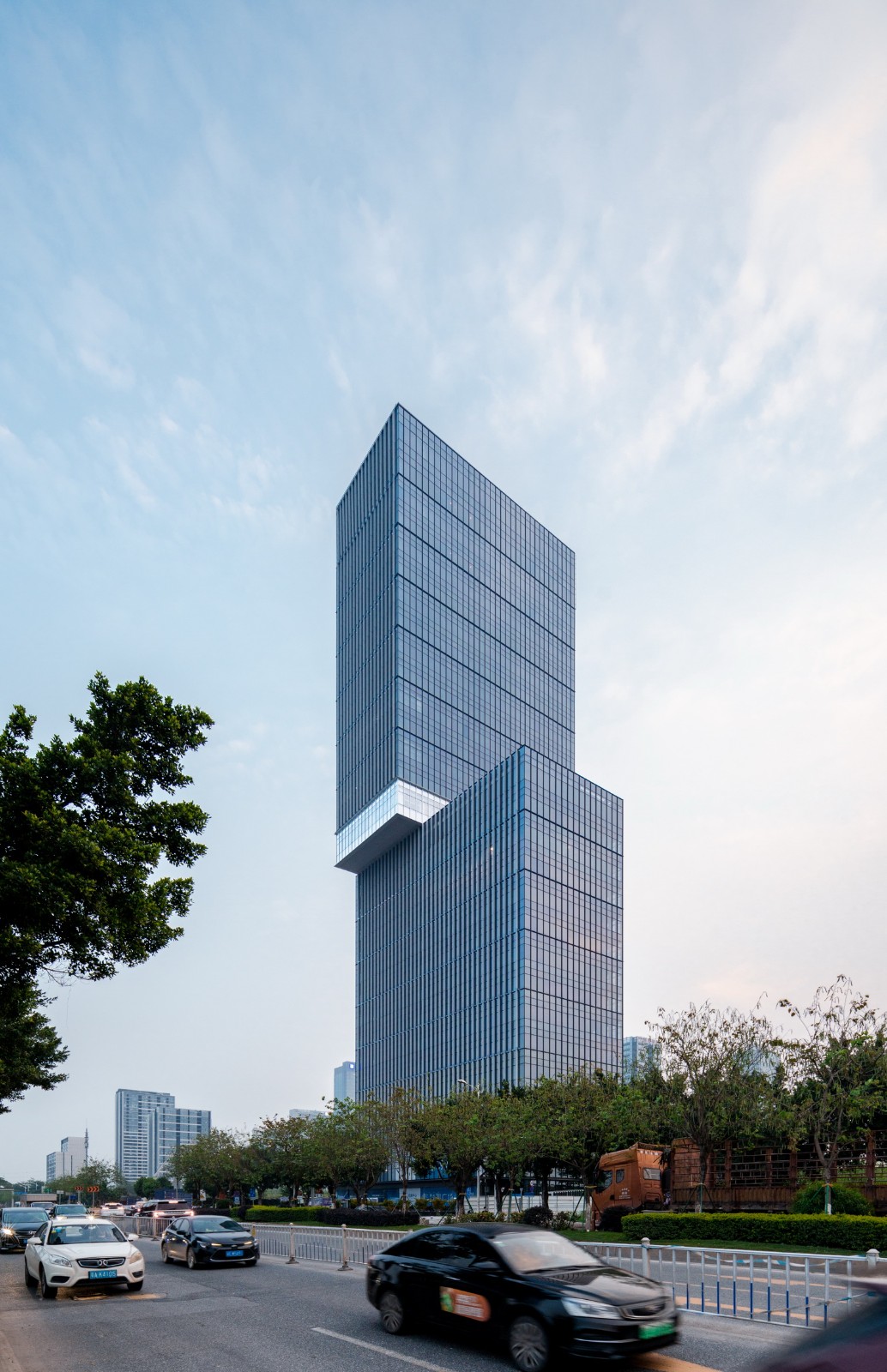 BIM建筑|广州南站发现广场：让建筑成为城市景观 / XAA建筑事务所