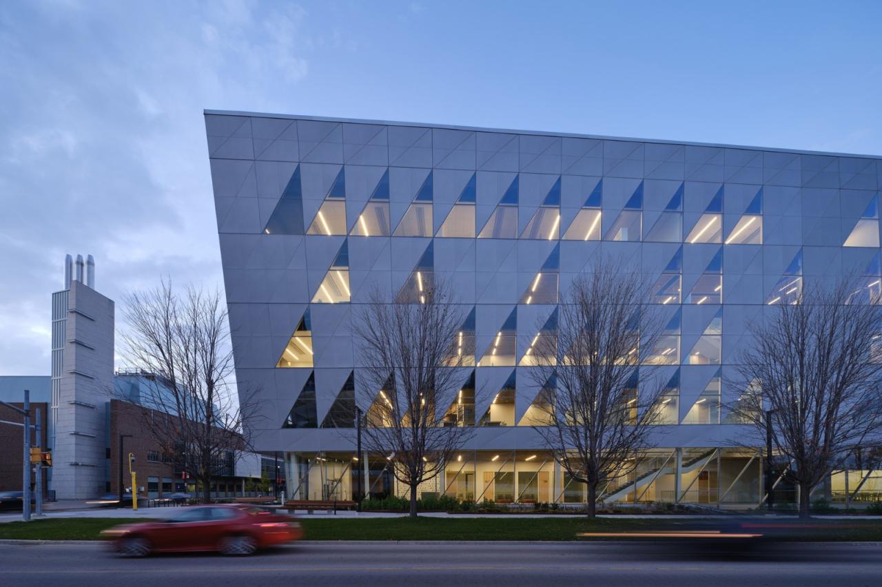 BIM建筑|约克大学继续教育学院 / Perkins&Will