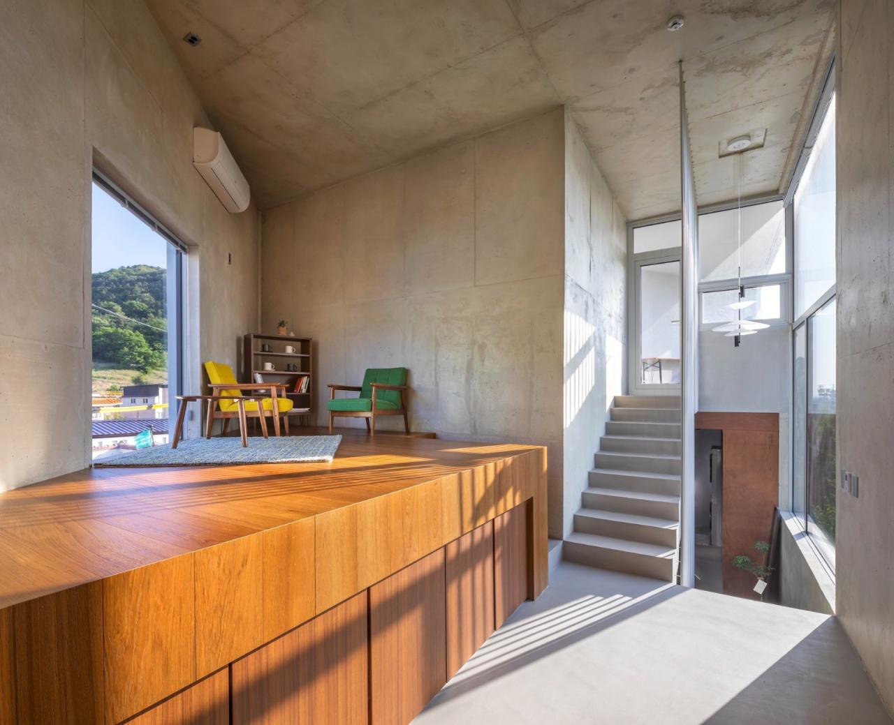 BIM建筑|自然美感，芝山石屋 / PLAN建筑事务所