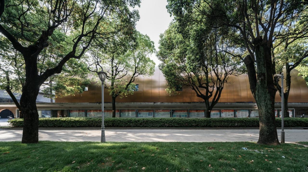 BIM建筑|全金属外壳：铜堡 / Wutopia Lab