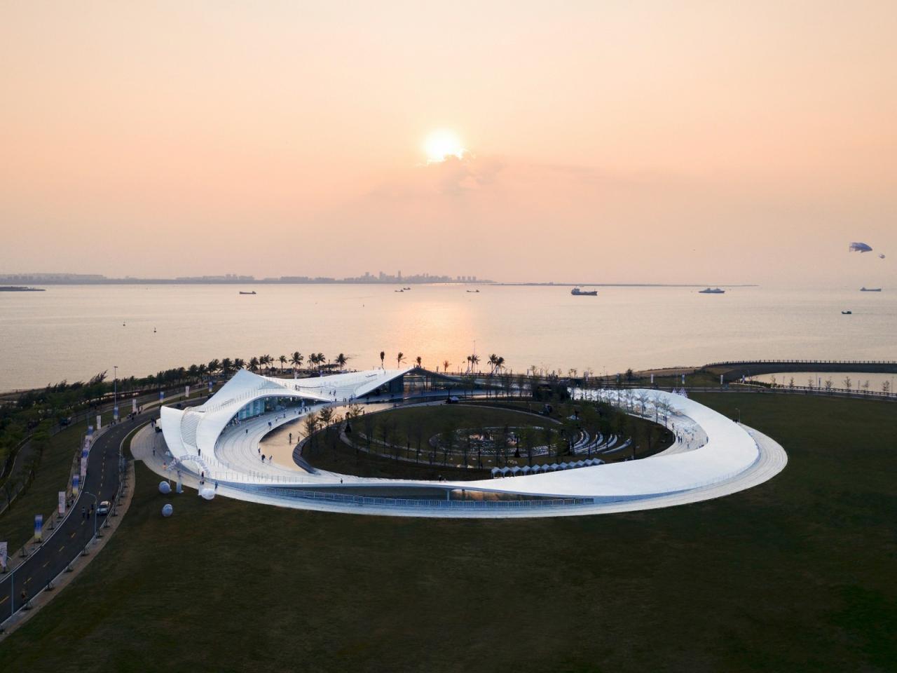 BIM建筑|天空之山，海口湾6号海滨驿站 / 藤本壮介建筑事务所