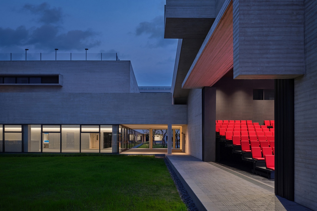 BIM建筑|山峰书院，苏州山峰双语学校文体中心 / OPEN 建筑事务所