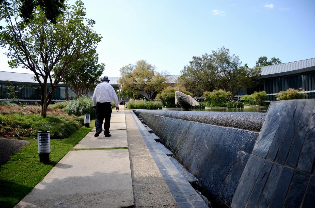 BIM建筑|宝马南非总部 / Boogertman + Partners Architects