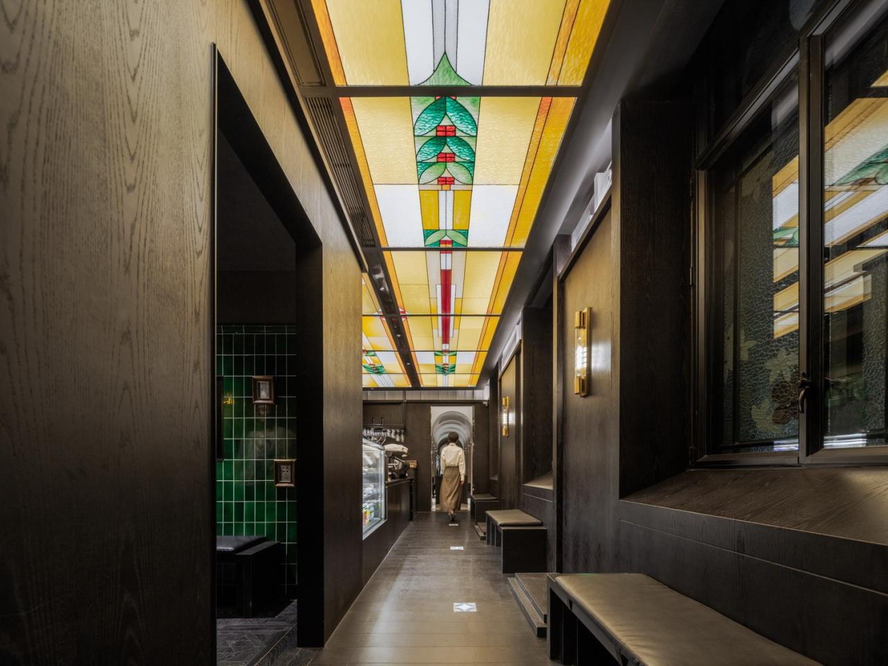 BIM建筑|Piazza in a room：Mapoly Coffee满坡栗咖啡(历史博物馆店) / Wutopia Lab