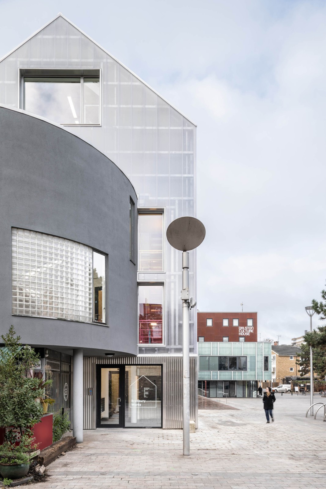 BIM建筑|商业社区，Bradbury 工厂 / [Y/N] Studio