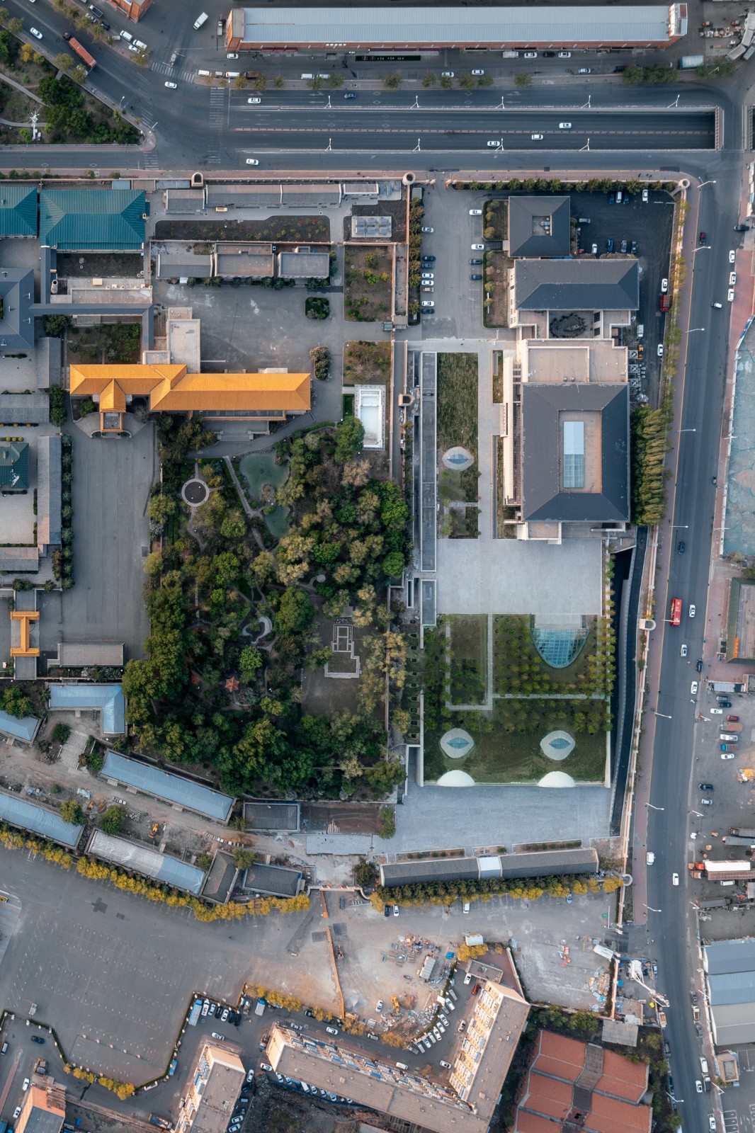 BIM建筑|全东北最大的清水混凝土巨构地下建筑：砼殿 / Wutopia Lab