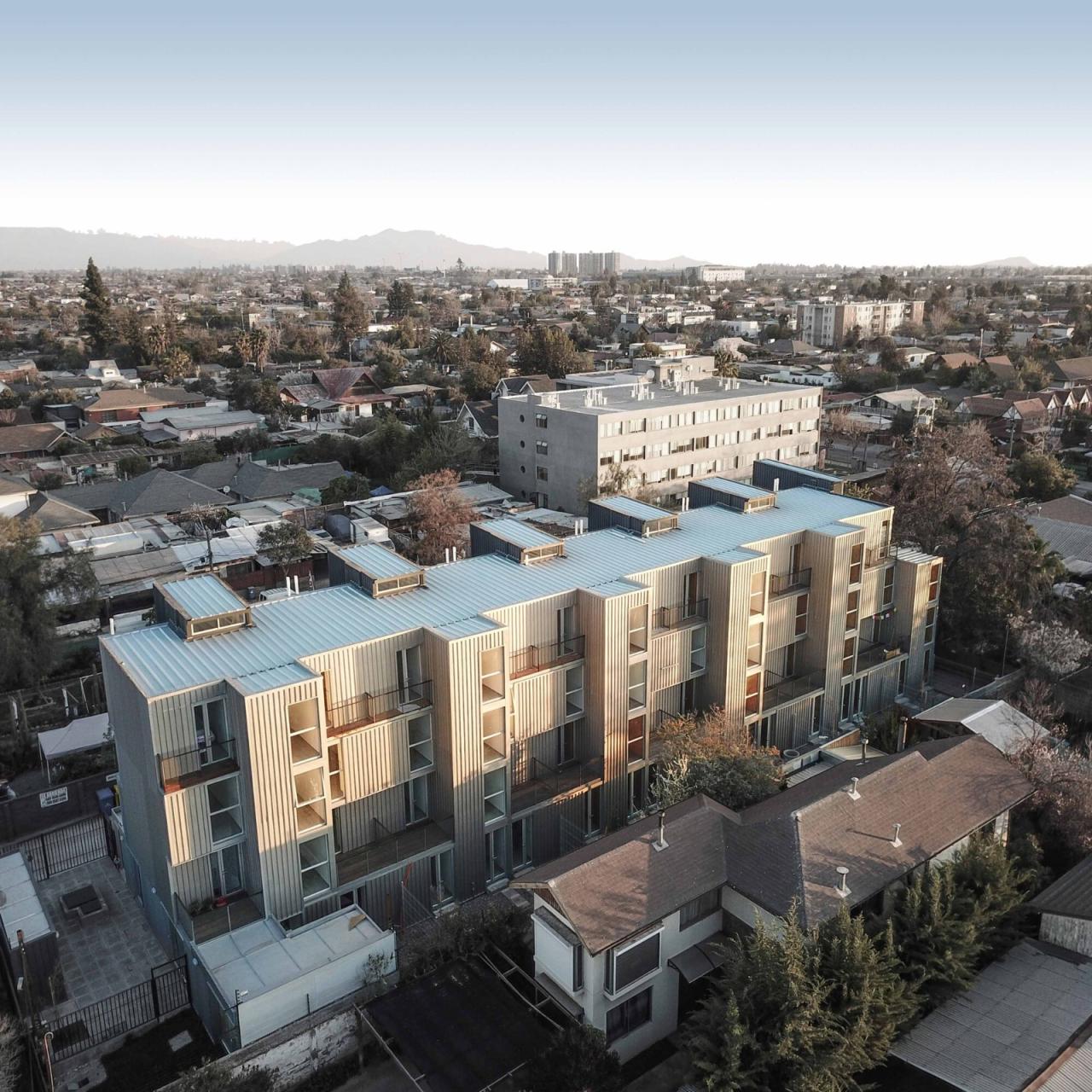 BIM建筑|集装箱宿舍 / Ian Hsü + Gabriel Rudolphy