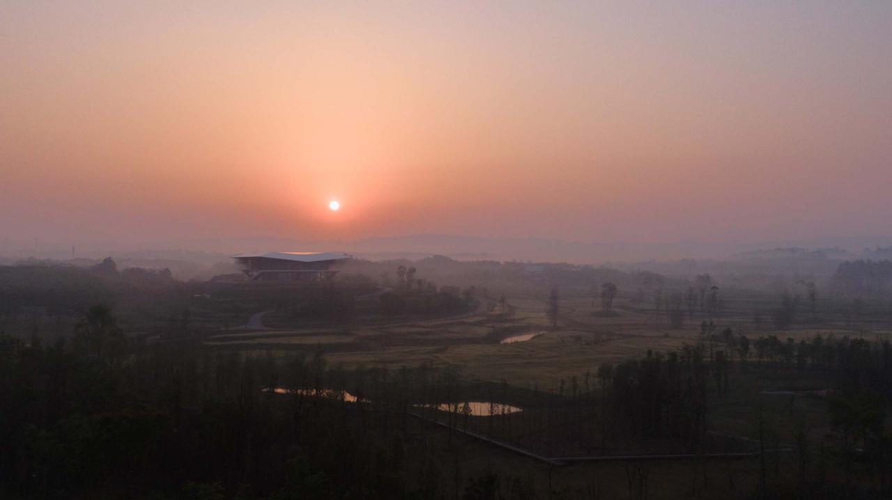 BIM建筑|天府文创城规划展示厅 / 安棣建筑设计