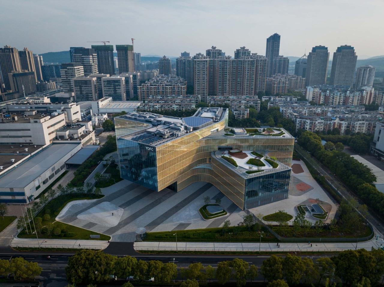 BIM建筑|长飞光纤产业大楼 / Gensler