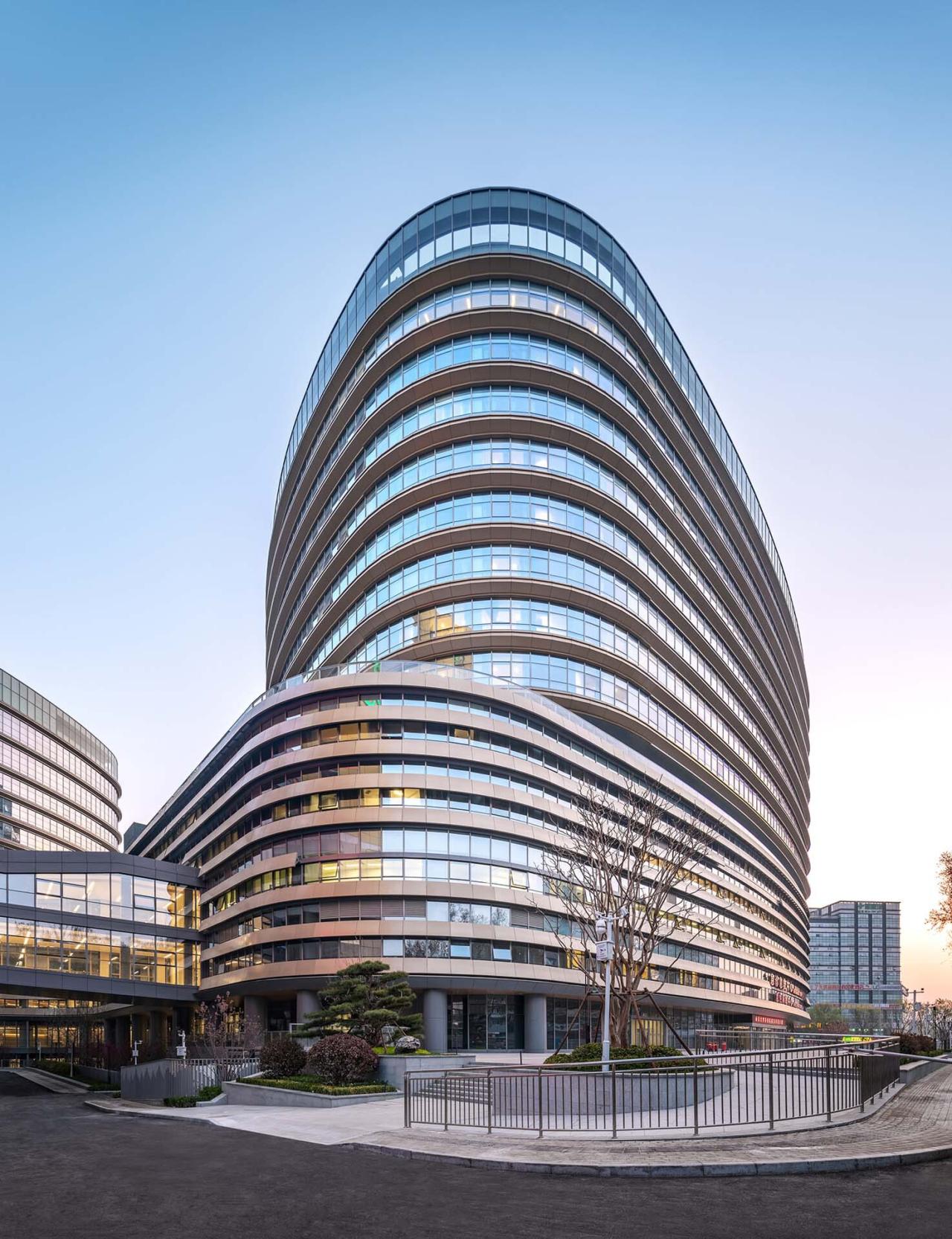 BIM建筑|山东大学齐鲁医院急诊综合楼 / 孟建民团队