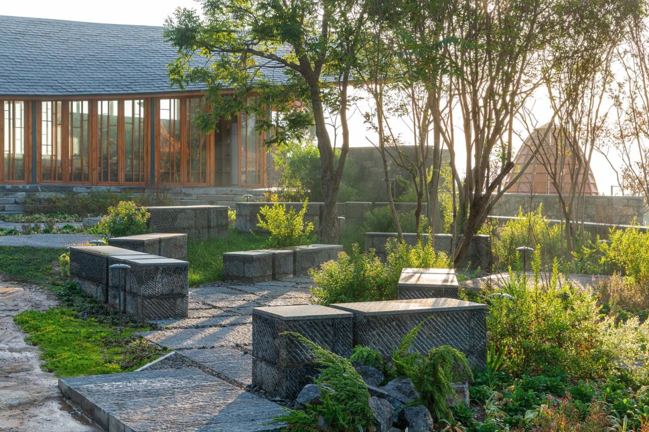 BIM建筑|咕咕来仪，大伾山悬崖驿站 / 繁星建筑工作室