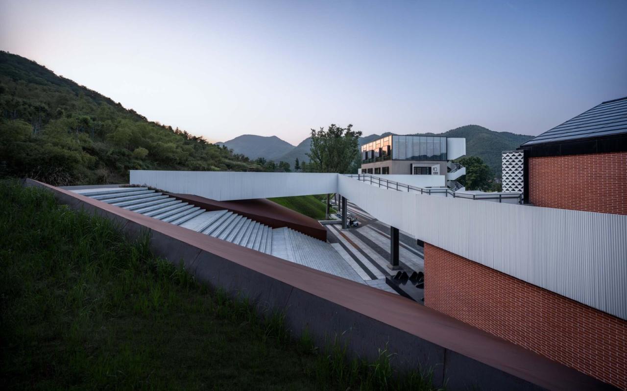 BIM建筑|余村印象青年图书馆 / 上海交通大学设计学院杜春宇团队