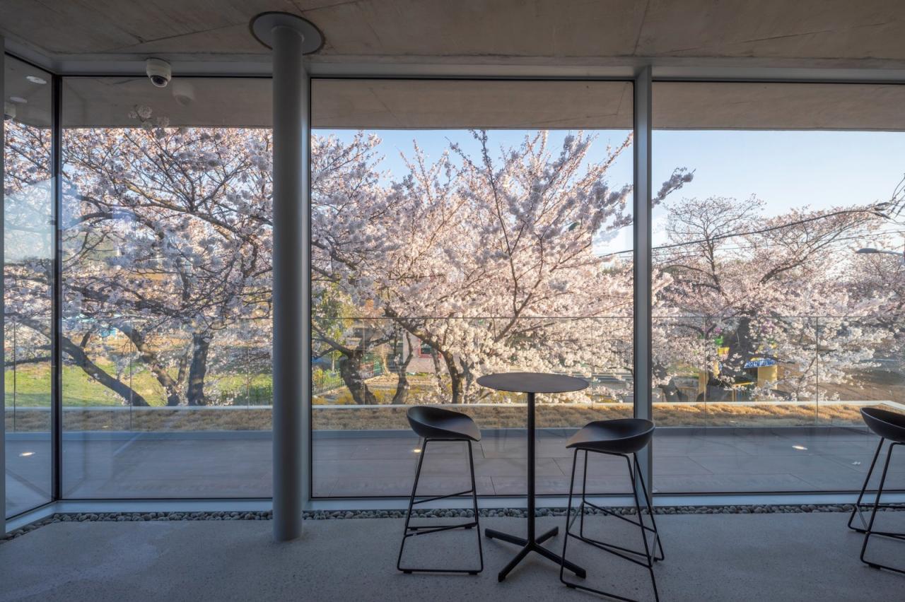 BIM建筑|Inalit 咖啡馆 / PLS Architects + Atelier MODS